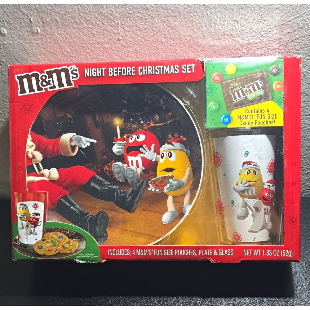 M&M's Night Before Christmas Set Plate & Glass w/ 4 Fun Size Candy Pouches